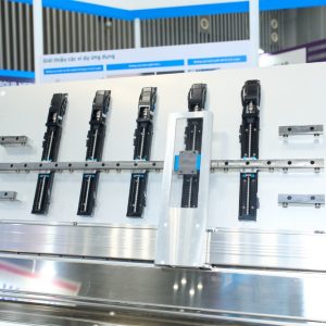 Precision Engineering in the Electronics Industry: Products & Mechanical Technologies