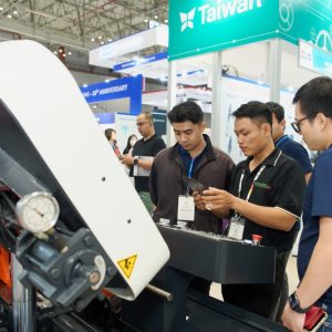 What is a Fiber Laser Cutting Machine? Advantages & 2026 Trends